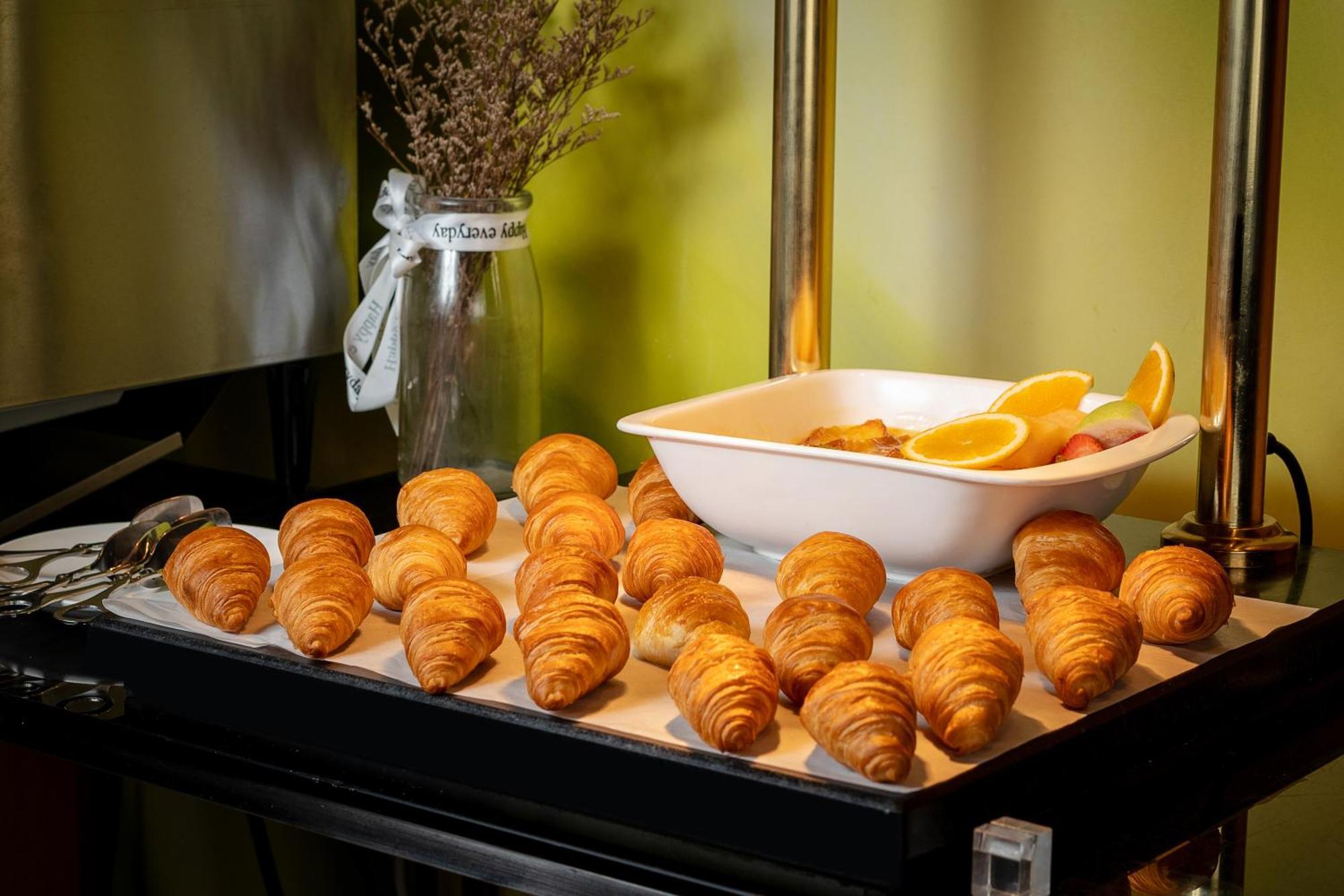 Hilton Garden Bao'an 4*